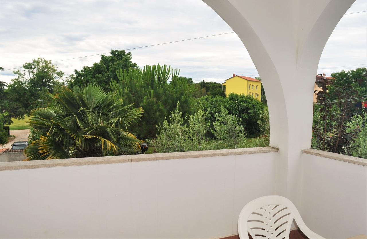 Tri Srca Apartments & Rooms Funtana Esterno foto