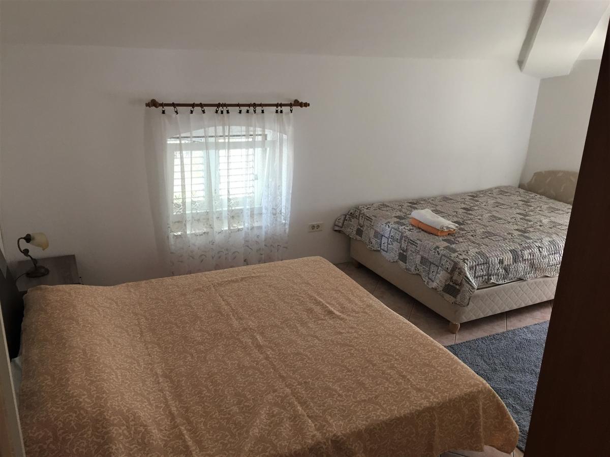 Tri Srca Apartments & Rooms Funtana Esterno foto
